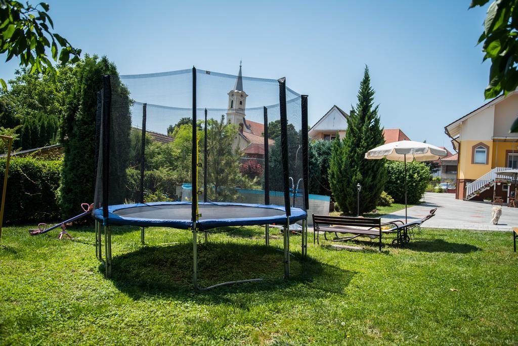 Ferienwohnung Kaman Vendeghaz Alsópáhok Zimmer foto